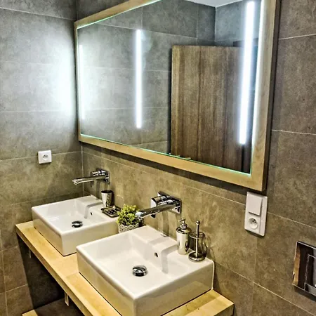 Lägenhet Luxury Wellness By Interhome *